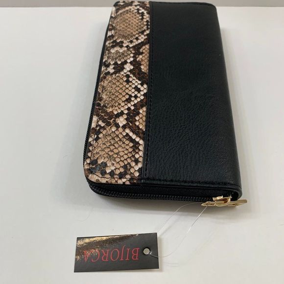 Black/ Brown Snake Print / Python Zip Around Wallet - NWT - Picture 3 of 6